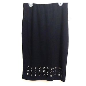 BNWT Black pull on skirt